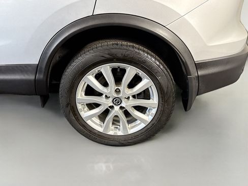 Used 2020 Nissan Rogue Sport S w/ Appearance Package FWD image 36