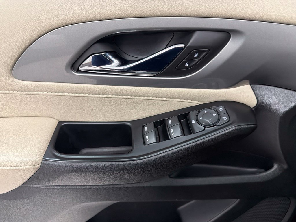 Used 2023 Chevrolet Traverse LS w/ Safety Package FWD image 22