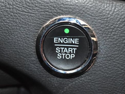 Used 2017 Ford Edge Sport w/ Equipment Group 401A AWD/4WD image 28