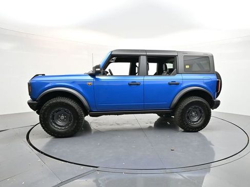 Used 2025 Ford Bronco Badlands AWD/4WD image 4
