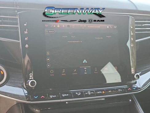 Used 2022 Jeep Wagoneer Series III w/ Flexible Seating Group image 22