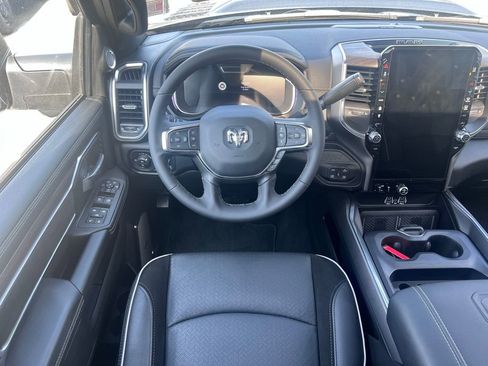 Used 2026 RAM 2500 Laramie AWD/4WD image 26
