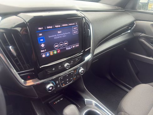 Certified 2023 Chevrolet Traverse LT AWD/4WD image 22