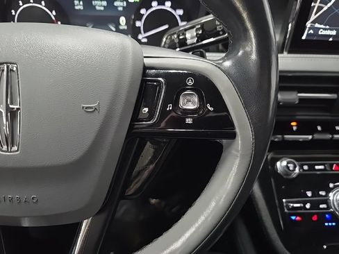 Used 2022 Lincoln Corsair AWD w/ Premium Package image 24