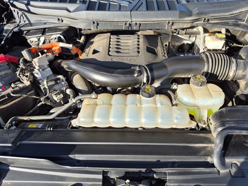 Used 2022 Ford F150 XLT w/ Equipment Group 302A High AWD/4WD image 37