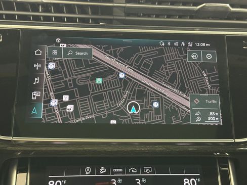 Used 2021 Audi SQ8 Premium Plus w/ Luxury Package image 26