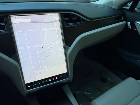 Used 2017 Tesla Model S 75D AWD/4WD image 35
