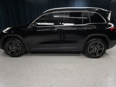 New 2026 Mercedes-Benz GLB 250 image 8
