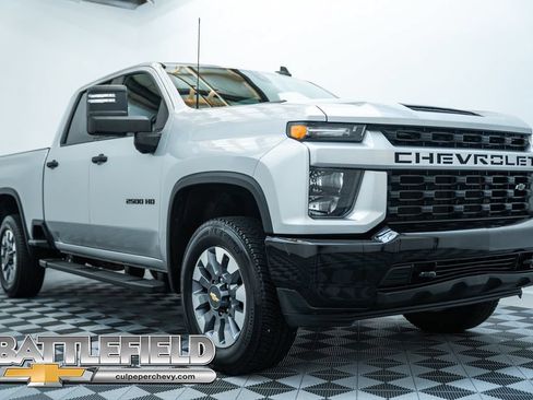 Used 2022 Chevrolet Silverado 2500 Custom w/ Custom Value Package AWD/4WD image 1