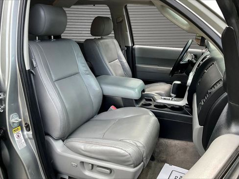 Used 2008 Toyota Sequoia Limited image 28