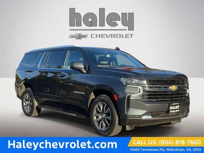 Used 2022 Chevrolet Suburban LT w/ Luxury Package