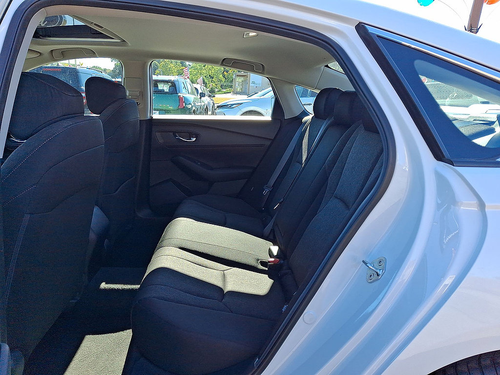 Used 2023 Honda Accord EX image 26