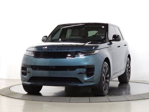 Used 2024 Land Rover Range Rover Sport Dynamic SE AWD/4WD image 4