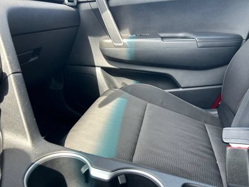Used 2019 Kia Sportage LX FWD image 26