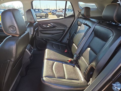 Used 2024 GMC Terrain AT4 w/ Infotainment Package II image 10