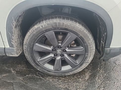 Used 2023 Honda Pilot Sport image 7