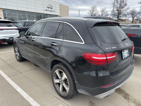 Used 2018 Mercedes-Benz GLC 300 4MATIC image 7