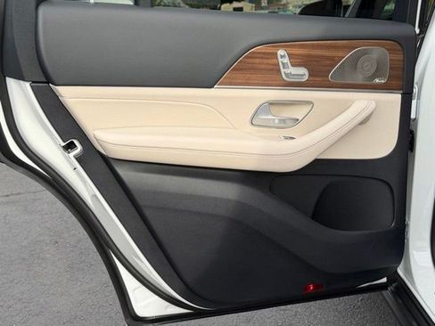 New 2026 Mercedes-Benz GLS 450 4MATIC image 23