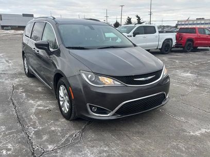 Used 2018 Chrysler Pacifica Touring-L Plus