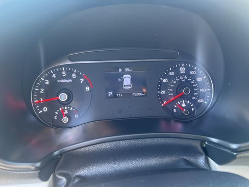 Used 2020 Kia Soul LX image 6