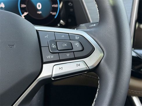 New 2026 Volkswagen Atlas Cross Sport SE image 12