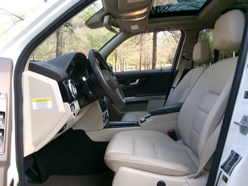 Used 2014 Mercedes-Benz GLK 350 4MATIC image 13