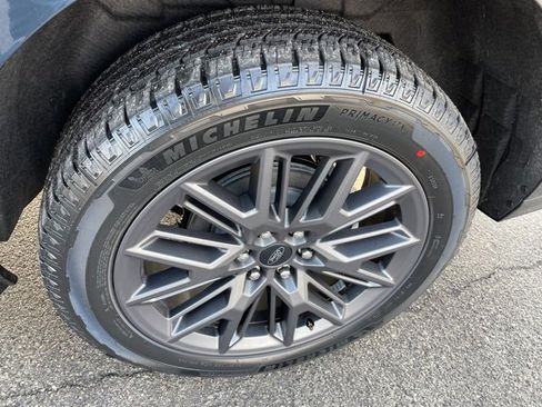 New 2026 Ford Expedition Max Platinum image 16