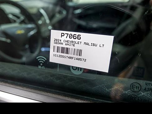 Used 2024 Chevrolet Malibu LT image 30