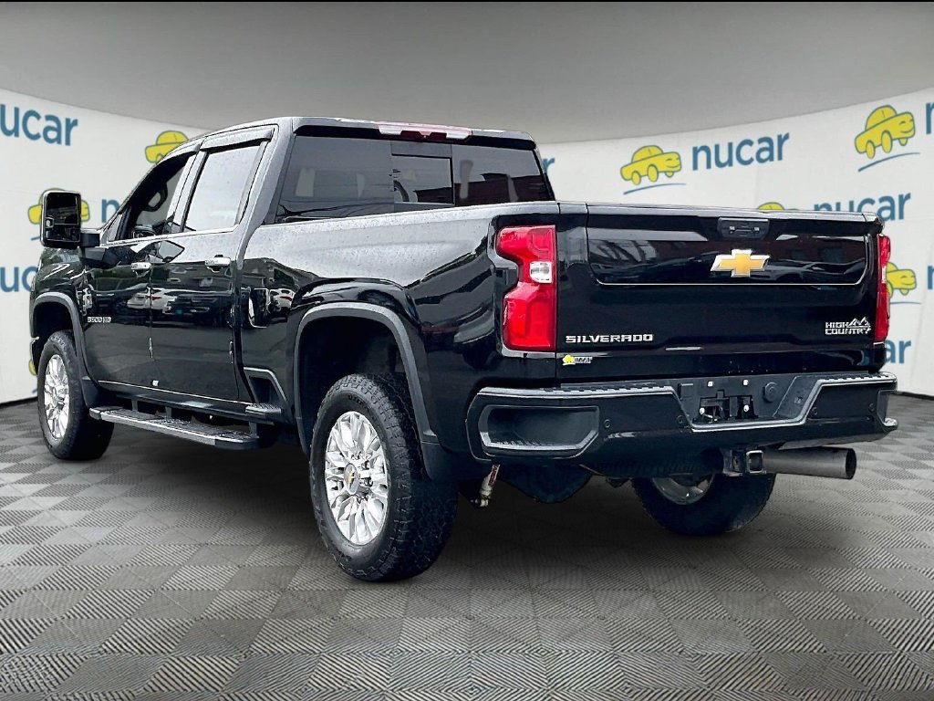 Used 2023 Chevrolet Silverado 3500 High Country w/ Safety Package II AWD/4WD image 4