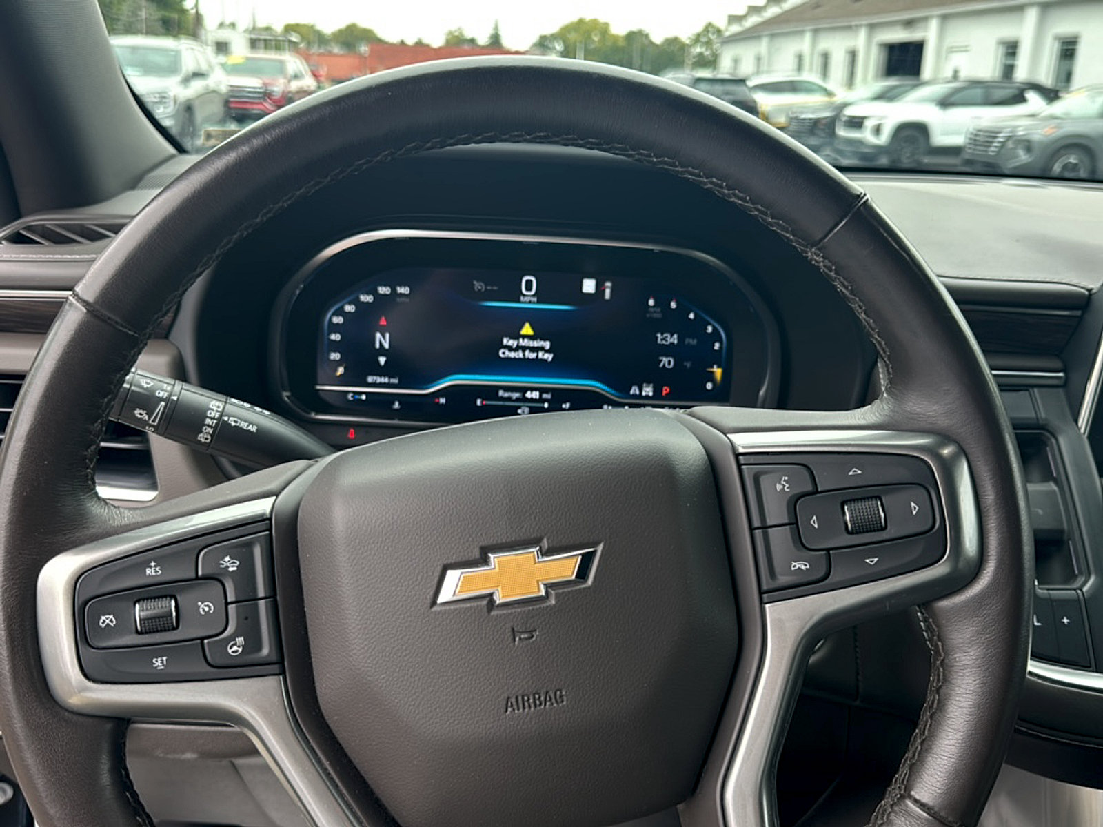 Used 2022 Chevrolet Suburban LT w/ Luxury Package AWD/4WD image 15