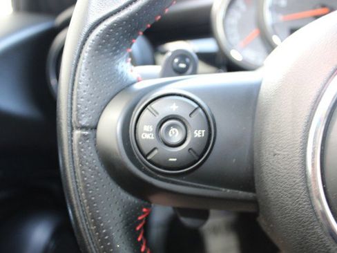 Used 2019 MINI Cooper S w/ Premium Package FWD image 34