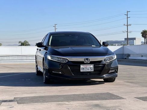 Used 2018 Honda Accord EX-L image 3