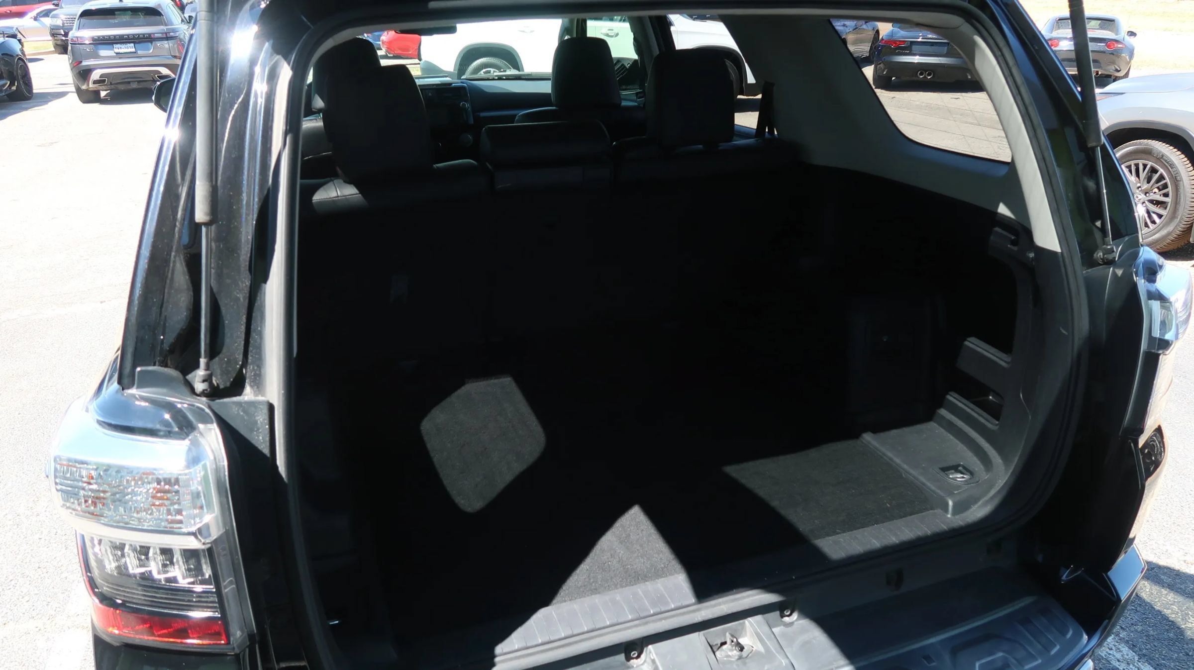 Used 2019 Toyota 4Runner TRD Off-Road Premium AWD/4WD image 15