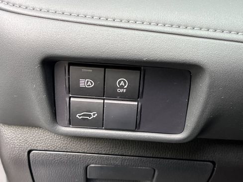 Used 2026 Toyota Highlander XLE AWD/4WD image 30