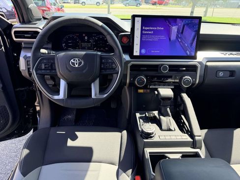 Certified 2026 Toyota Tacoma TRD Off-Road w/ TRD Off Road Upgrade Package AWD/4WD image 2
