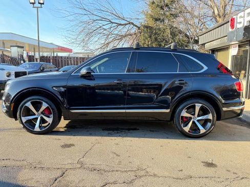 Used 2019 Bentley Bentayga image 8