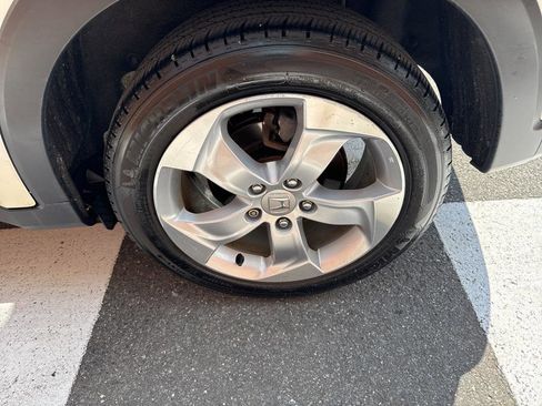 Used 2016 Honda HR-V LX image 7