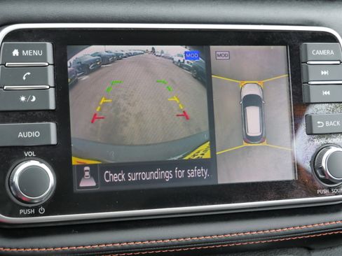 Used 2019 Nissan Kicks SR w/ SR Premium Package image 35