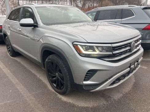 Used 2023 Volkswagen Atlas Cross Sport SE w/ Black Wheel Package image 6