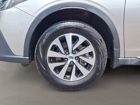 Used 2020 Subaru Outback Premium AWD/4WD image 10