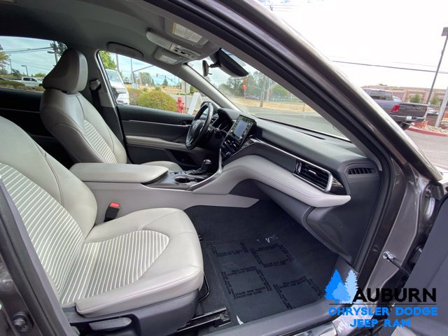 Used 2023 Toyota Camry SE FWD image 13