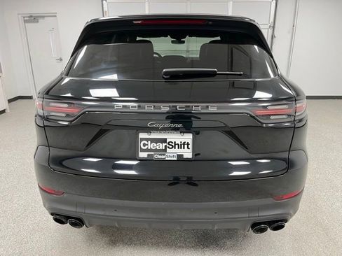 Used 2022 Porsche Cayenne Platinum Edition AWD/4WD image 7