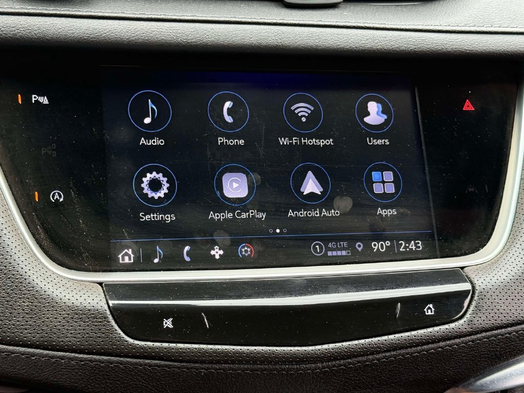 Used 2024 Cadillac XT5 Luxury w/ LPO, Floor Liner Package AWD/4WD image 6