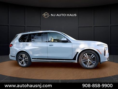Used 2026 BMW X7 xDrive40i AWD/4WD image 15