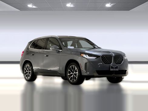 Used 2025 BMW X3 xDrive30i w/ Convenience Package image 7