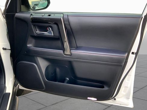 Used 2023 Toyota 4Runner TRD Off-Road Premium w/ Off Road Premium Plus Package AWD/4WD image 22