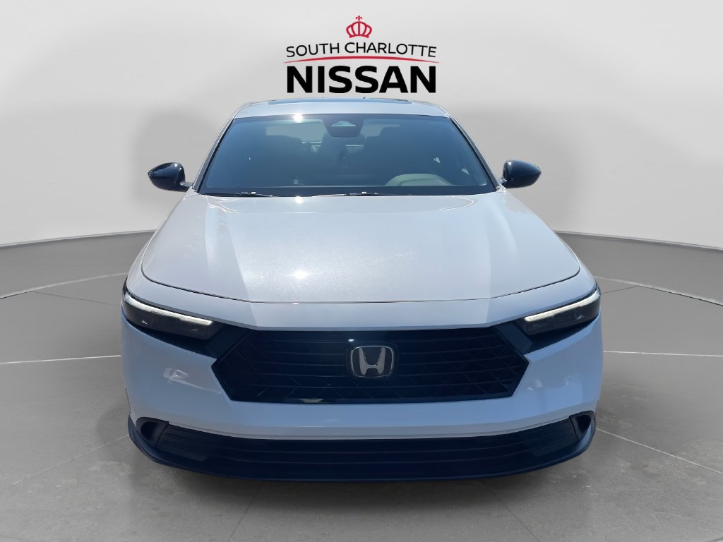 Used 2024 Honda Accord Sport image 2