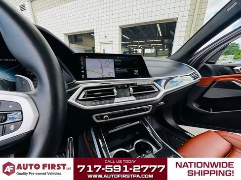 Used 2022 BMW X7 M50i w/ Executive Package image 13