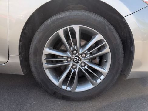Used 2016 Toyota Camry SE FWD image 13