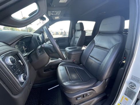 Used 2021 GMC Sierra 3500 Denali w/ Denali Ultimate Package image 25